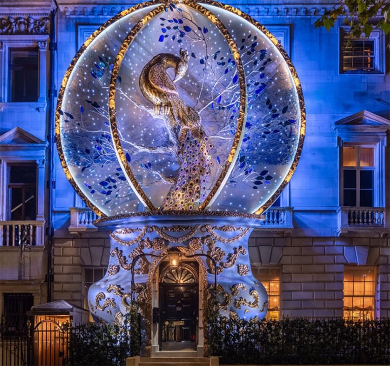 Χριστουγεννιατικος Φωτισμος & Αρχιτεκτονικη — Γιατι μας Μαγευει;